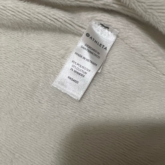 Athleta Cozy Karma Wrap - Picture 6 of 10